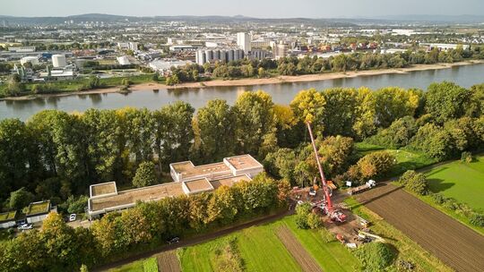 Bohrarbeiten unter dem Rheinbett beendet