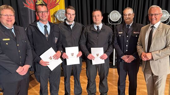 Kreisausbilder (Neuwied) bei der Feuerwehr ernannt