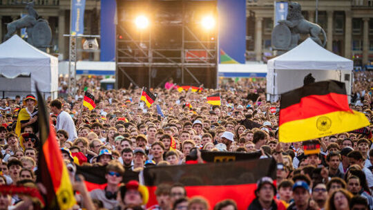 Fußball: EM, Public Viewing Deutschland - Schweiz