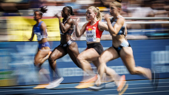 Deutsche Leichtathletik-Meisterschaften; Braunschweig, 29.06.2024 Sophia Junk (LG Rhein-Wied) dynamisch im 100m Vorlauf;