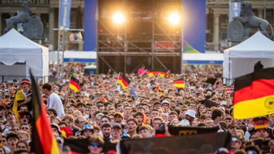 Fußball: EM, Public Viewing Deutschland - Schweiz