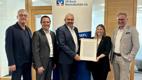 pressefoto_top-fordermittelbank