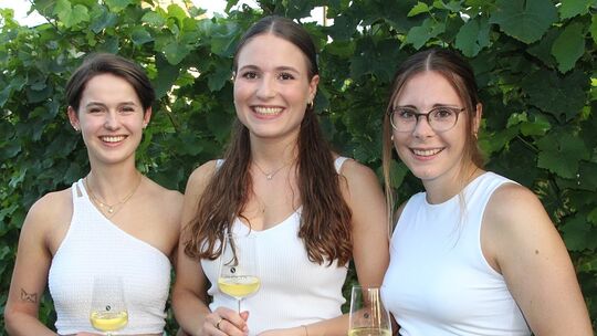 Neue Weinkönigin für Rheinbrohl und Hammerstein