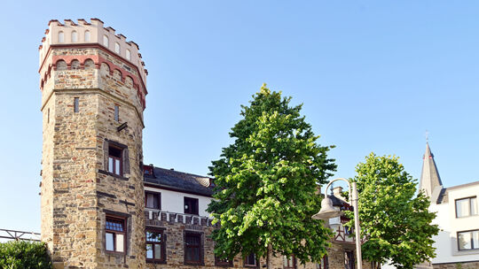aw-burg-adenbach