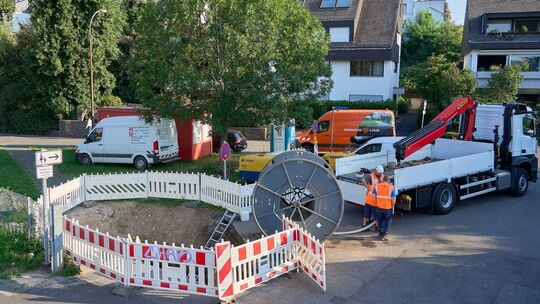 Arbeiten an der Gasleitung nahe der Staustufe Koblenz