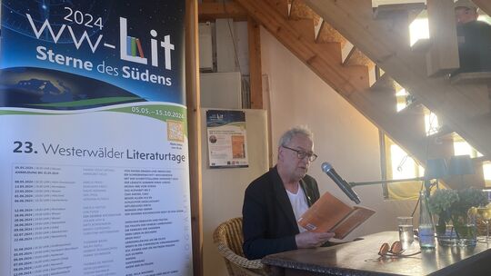 Bestsellerautor Thommie Bayer zu Gast in Großmaischeid