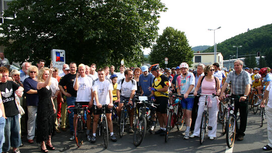 bi-athen-revival-tour1