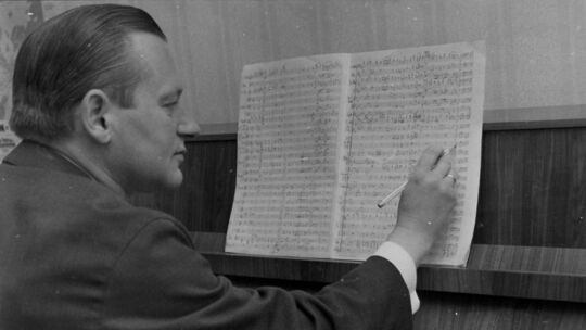 nitze-beim-komponieren-1966