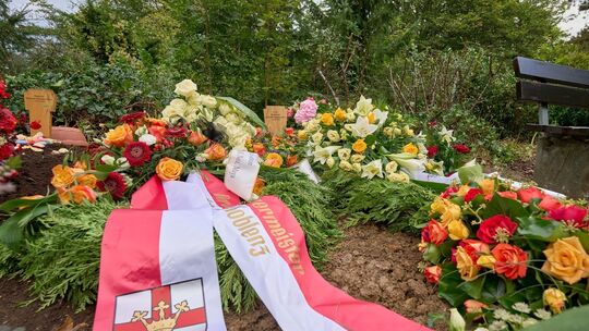 Eberhard Schulte-Wissermann: Koblenz verabschiedete langjährigen Oberbürgermeister - Grab