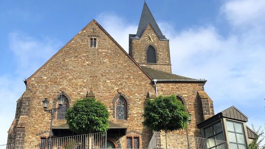 kirche-ulmen - 1