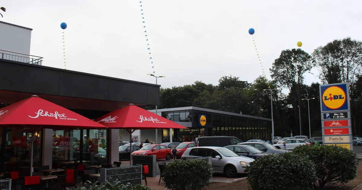 Schäfer und Lidl feiern Eröffnung in Rhens Stadtrand wird zum neuen