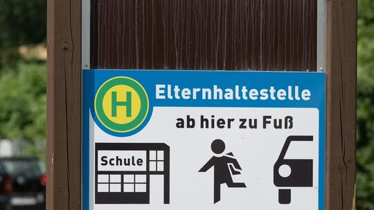 Debatte um Elterntaxis