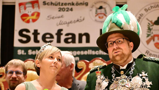 2-remagen-rheinhalle-konigsball-der-schutzen
