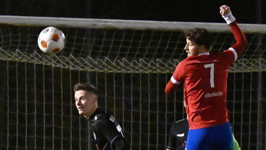 Fussball, Bezirksliga Ost, SG Neitersen-Altenkirchen vs. HSV Neuwied, 25.10.2024
