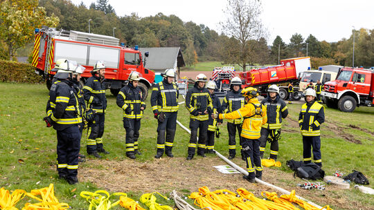 erfolgreiche-fortbildung-zur-vegetationsbrandbekampfung-in-damscheid_2