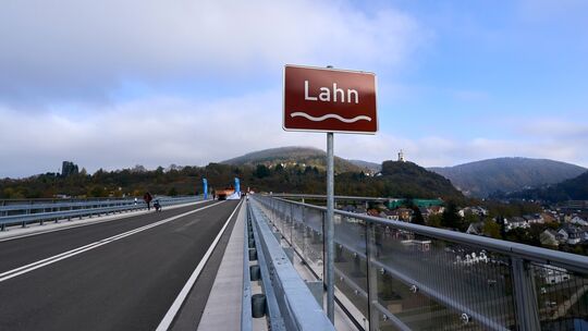 B42-Hochbrücke bei Lahnstein wieder frei