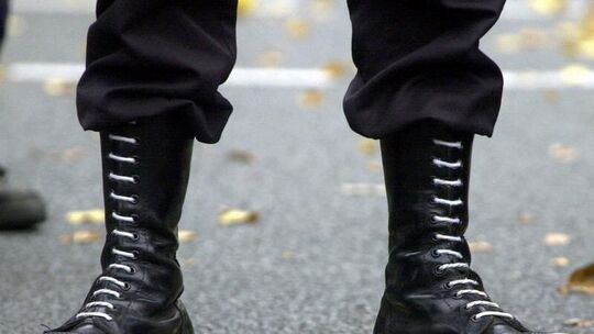 Springerstiefel Springerstiefel