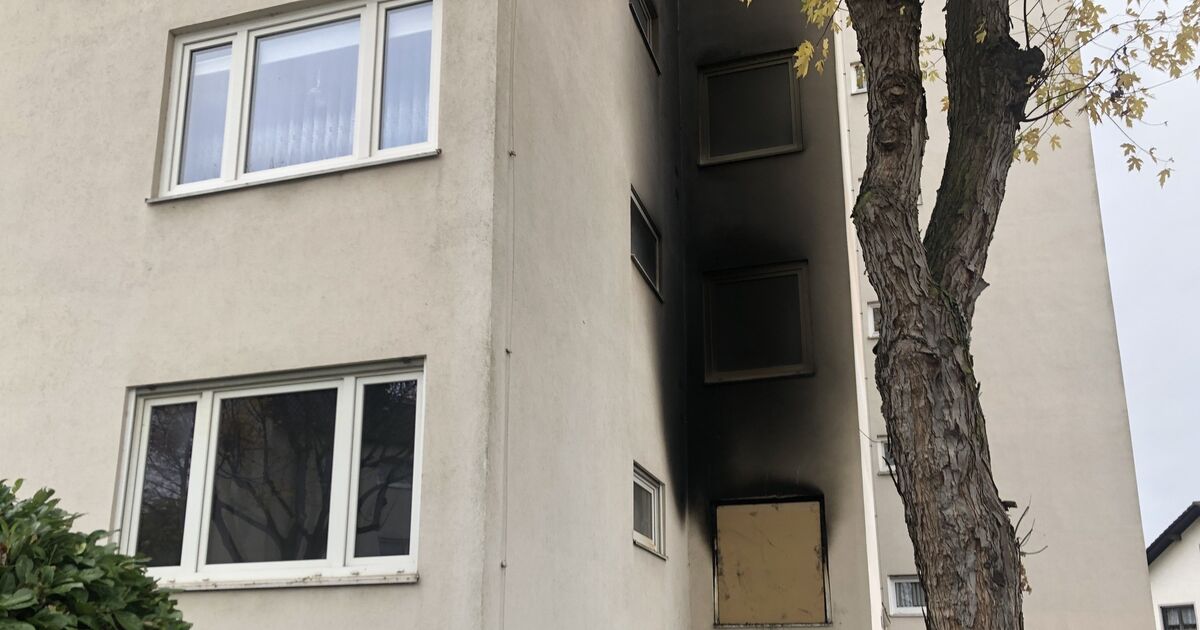 Fünf Verletzte bei Wohnungsbrand in Mehrfamilienhaus