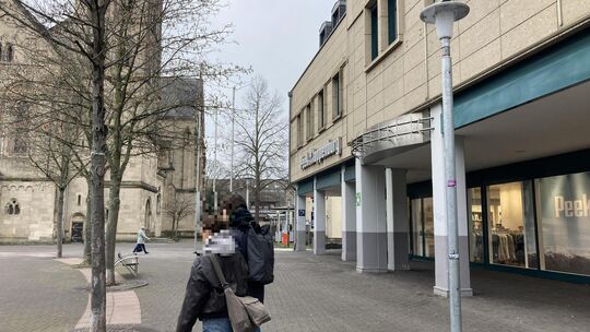 Toter Obdachloser unterkhlt: 43-jhriger Pole lebte rund ums Lhr-Center  in Koblenz - Koblenz & Region - Rhein-Zeitung