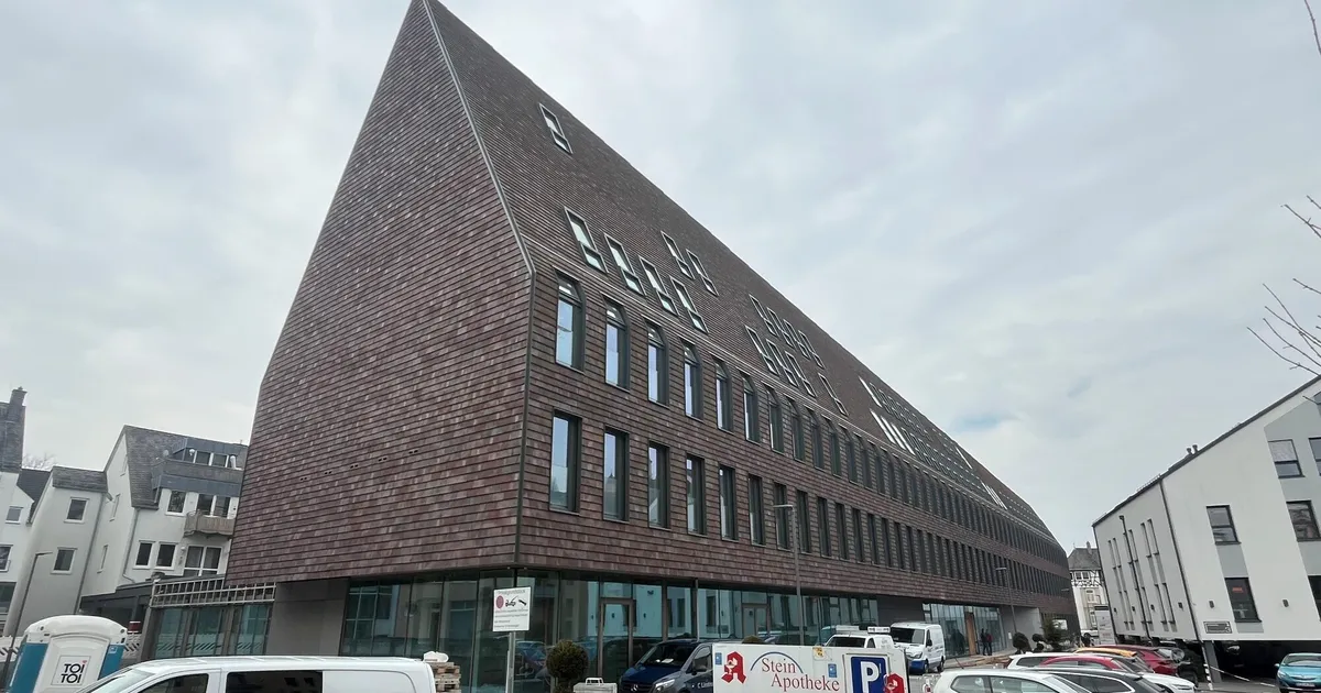 Umzugstermin verschoben: Darum ist das VG-Rathaus in Montabaur noch nicht ...