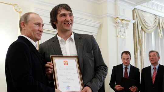 Alexander Owetschkin und Wladimir Putin