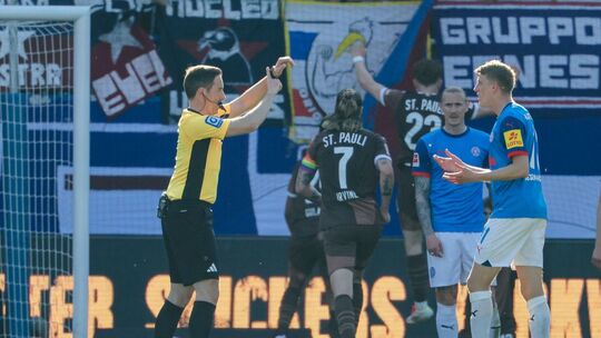 Holstein Kiel - FC St. Pauli