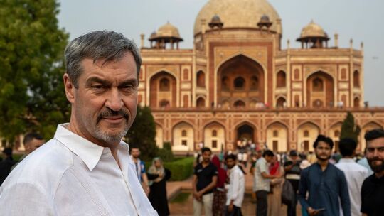 Bayerischer Ministerpräsident Söder besucht Indien
