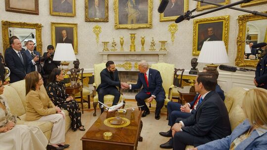 El Salvadors Präsident Bukele zu Besuch in Washington