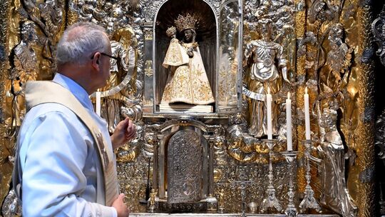 Doppelte schwarze Madonna