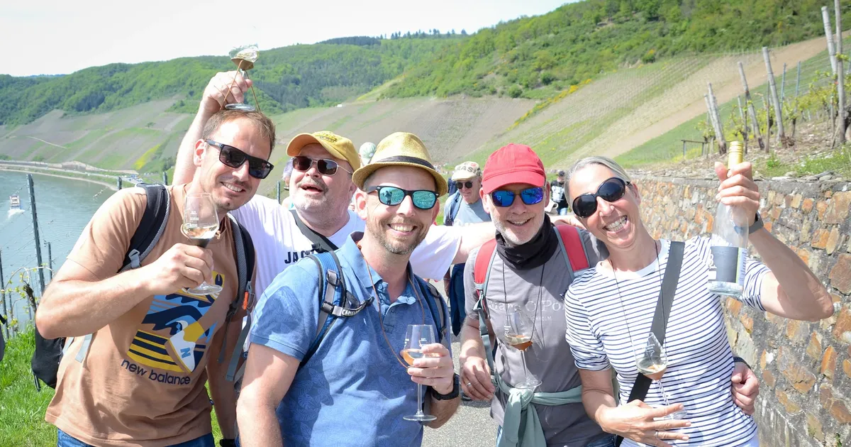 Erfolgreicher Weinfrühling 2025: Tausende Besucher genießen Sonne und Wein ...