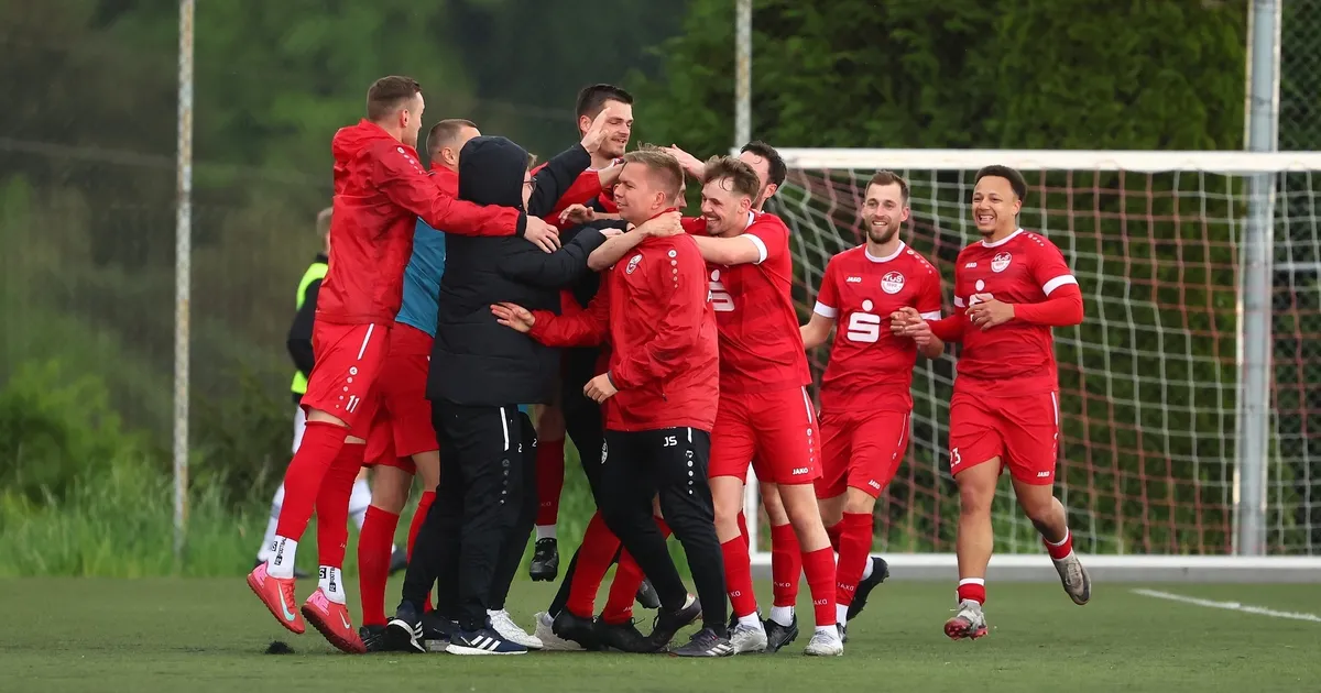 Immendorf 2-1 vs Linz: Direct Eckball Goal Celebration - News Directory 3