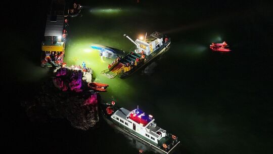 Unfall mit Ausflugsbooten in China