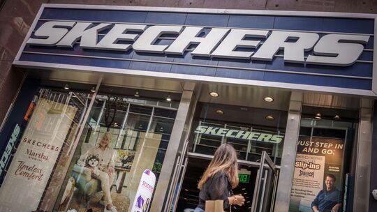 Skechers