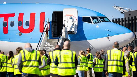 50 Jahre Tuifly - Maschine in Sonderlackierung