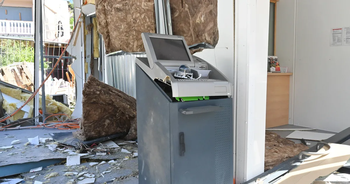 Nach Geldautomatensprengung: Kreissparkasse hält an Filiale in Altenahr ...