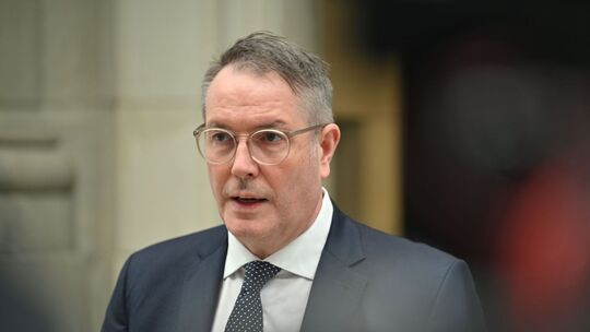 Ministerpräsident Alexander Schweitzer