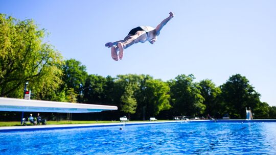 Eröffnung der Freibadsaison in Hannover