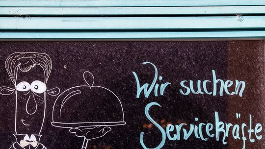 Suche nach Mitarbeitern