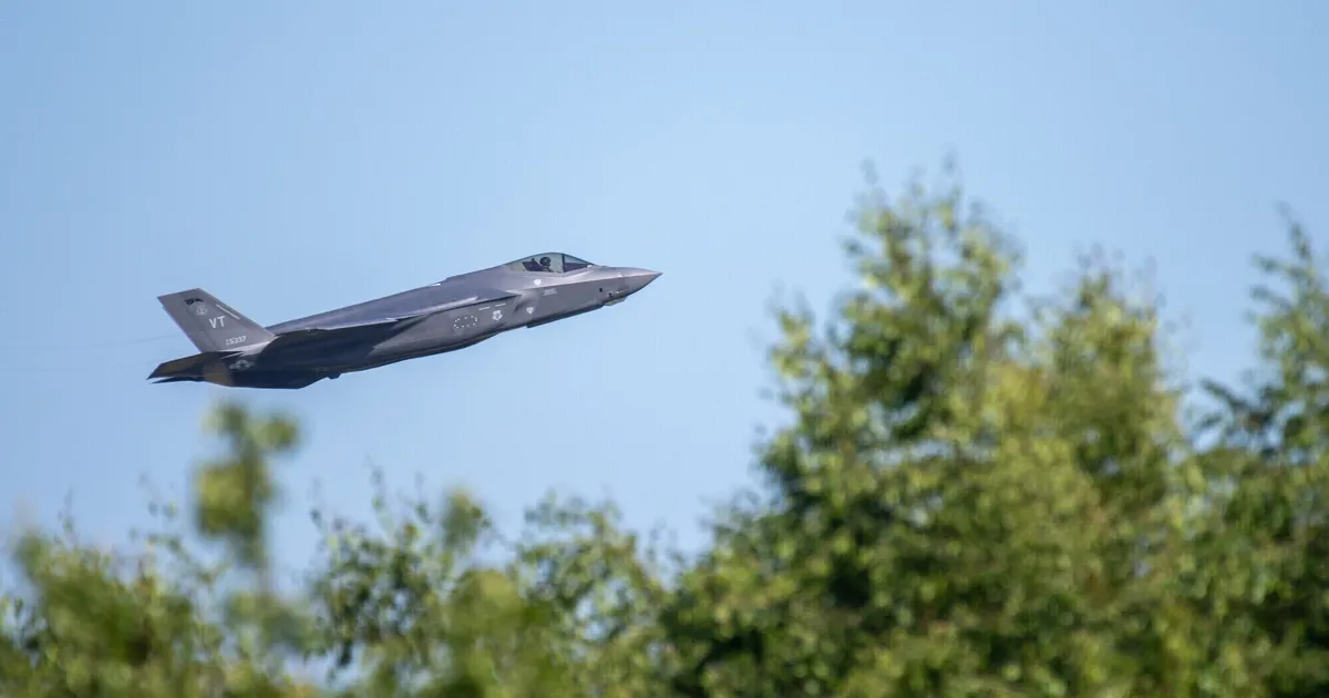 Fliegerhorst-Anlieger besorgt: Bringt die F-35 unerträglich viel Lärm nach ...