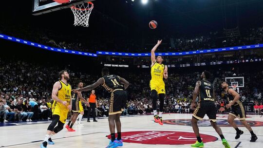 Fenerbahce Istanbul - AS Monaco