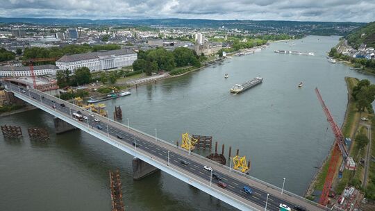 Bauarbeiten an der Pfaffendorfer Brücke verzögern sich