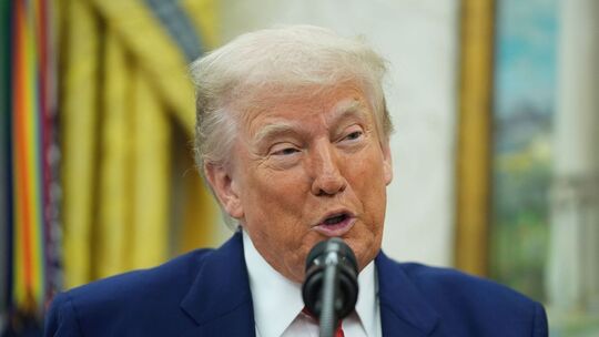 US-Präsident Trump bei Vereidigung im Weißen Haus
