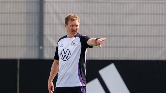 Training Fußball Nationalmannschaft Männer