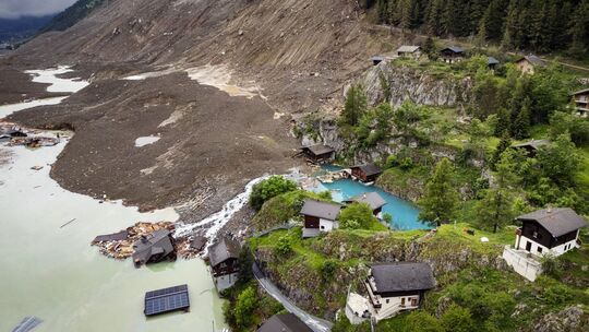 Nach Gletscherabbruch im Wallis