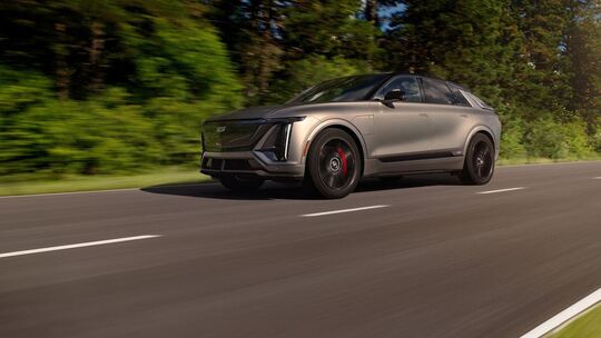 Fahransicht Cadillac LYRIQ-V