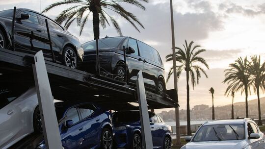 Autos LKW auf Mallorca