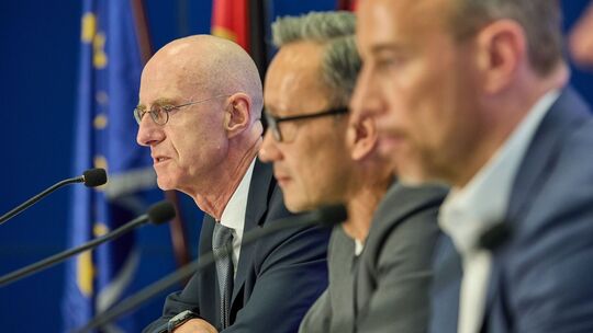 Polizei-PK zu Haftbefehl wegen Mordverdacht im Internet