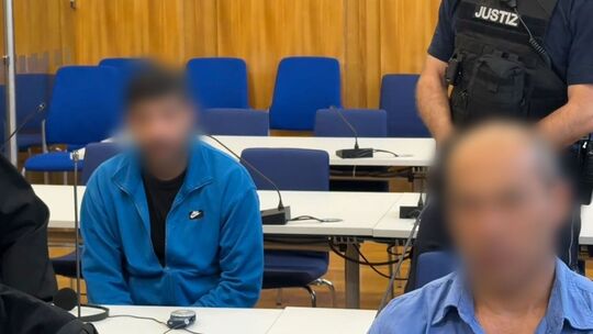 Beginn des Totschlagsprozesses gegen zwei Lastwagenfahrer