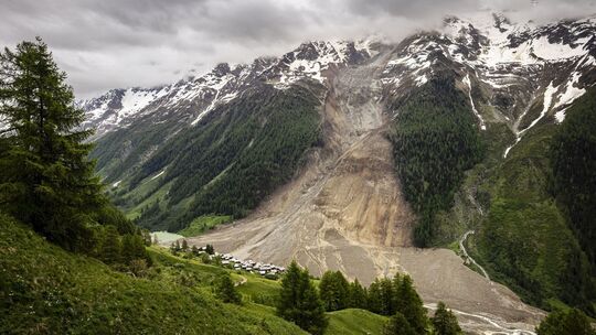 Nach Gletscherabbruch im Wallis