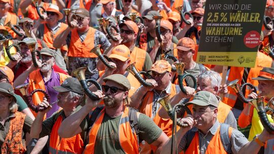 Jäger-Protest gegen neue Gesetze